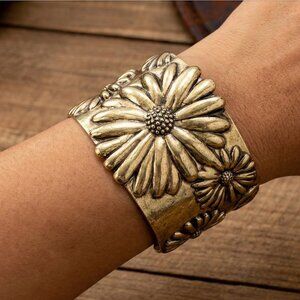 Boho Antique Gold Flower Cuff Bangle